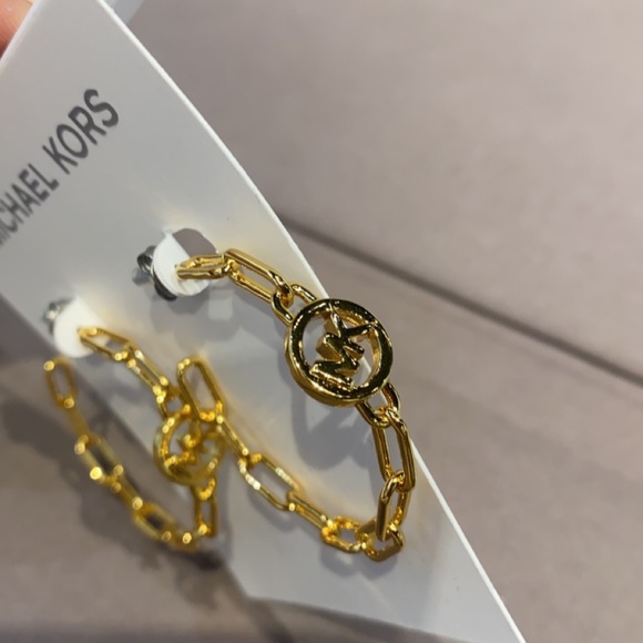 Michael Kors Hoops - Picture 2 of 3